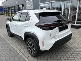 Toyota Yaris Cross thumbnail 2