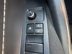 Toyota Corolla thumbnail 30