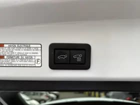 Toyota Corolla thumbnail 14