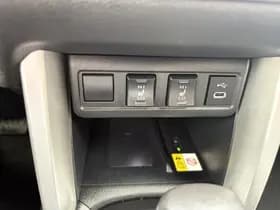 Toyota Corolla thumbnail 31