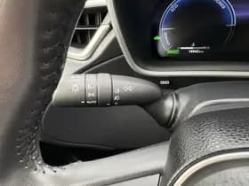 Toyota Corolla thumbnail 34