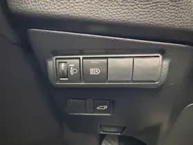 Toyota Corolla thumbnail 36