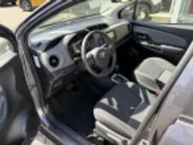 Toyota Yaris thumbnail 44