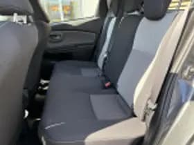 Toyota Yaris thumbnail 46