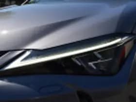 Lexus UX thumbnail 53