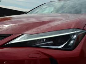 Lexus UX thumbnail 17