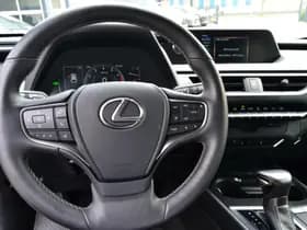 Lexus UX thumbnail 23