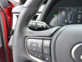 Lexus UX thumbnail 57