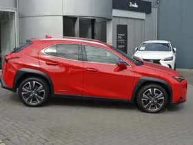 Lexus UX thumbnail 8