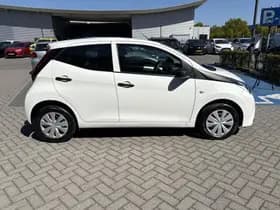 Toyota Aygo thumbnail 2