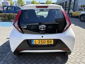 Toyota Aygo thumbnail 12