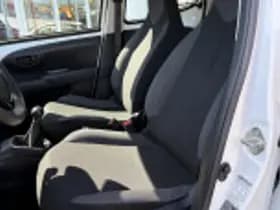 Toyota Aygo thumbnail 40