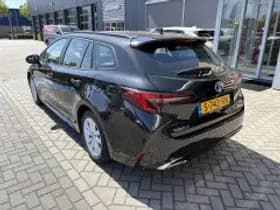 Toyota Corolla thumbnail 5