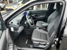 Toyota Yaris Cross thumbnail 43