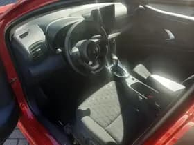 Toyota Yaris thumbnail 16