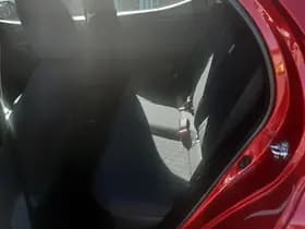 Toyota Yaris thumbnail 28