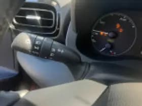 Toyota Yaris thumbnail 46