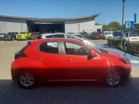 Toyota Yaris thumbnail 6
