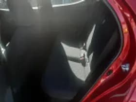Toyota Yaris thumbnail 56
