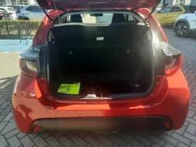 Toyota Yaris thumbnail 9