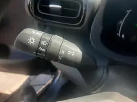 Toyota Yaris thumbnail 17