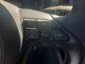 Toyota Yaris thumbnail 59