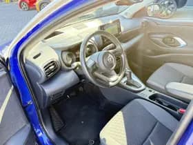 Toyota Yaris thumbnail 25