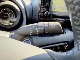 Toyota Yaris thumbnail 33