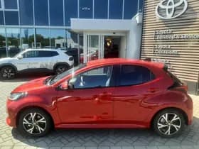 Toyota Yaris thumbnail 12