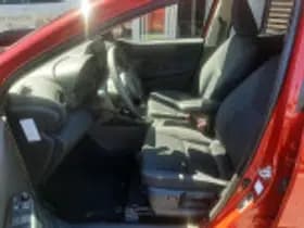 Toyota Yaris thumbnail 61