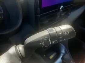 Toyota Yaris thumbnail 25