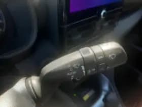 Toyota Yaris thumbnail 60