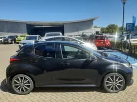 Toyota Yaris thumbnail 8