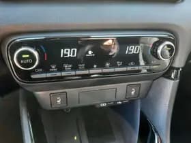Toyota Yaris thumbnail 31