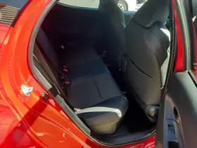 Toyota Yaris thumbnail 36