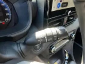 Toyota Yaris thumbnail 59