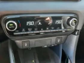 Toyota Yaris thumbnail 64