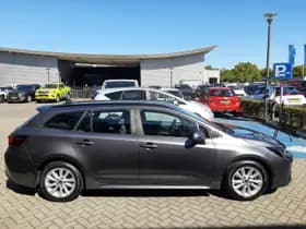 Toyota Corolla thumbnail 8