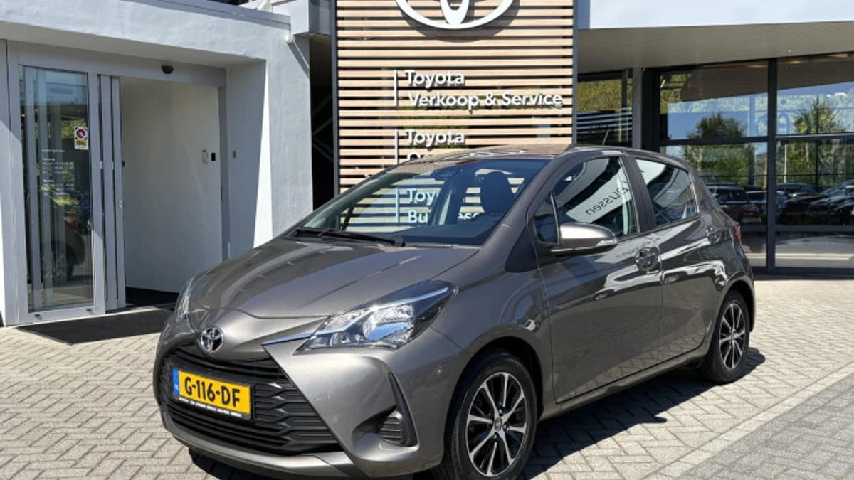 Toyota Yaris — foto 1
