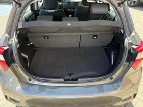 Toyota Yaris thumbnail 13
