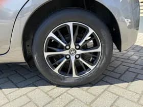 Toyota Yaris thumbnail 14