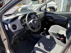 Toyota Yaris thumbnail 15