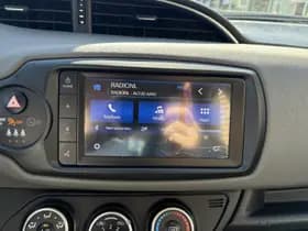 Toyota Yaris thumbnail 21