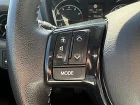 Toyota Yaris thumbnail 25