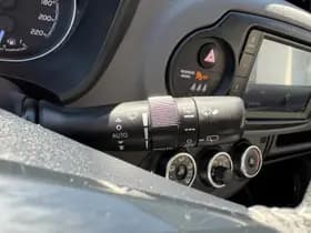 Toyota Yaris thumbnail 28
