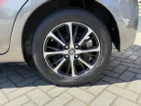 Toyota Yaris thumbnail 41