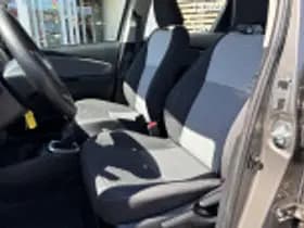 Toyota Yaris thumbnail 43