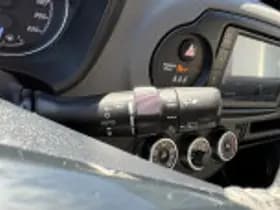 Toyota Yaris thumbnail 55