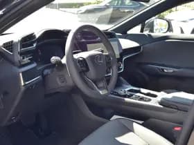 Lexus RZ thumbnail 17