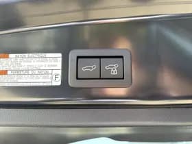 Toyota Corolla thumbnail 14